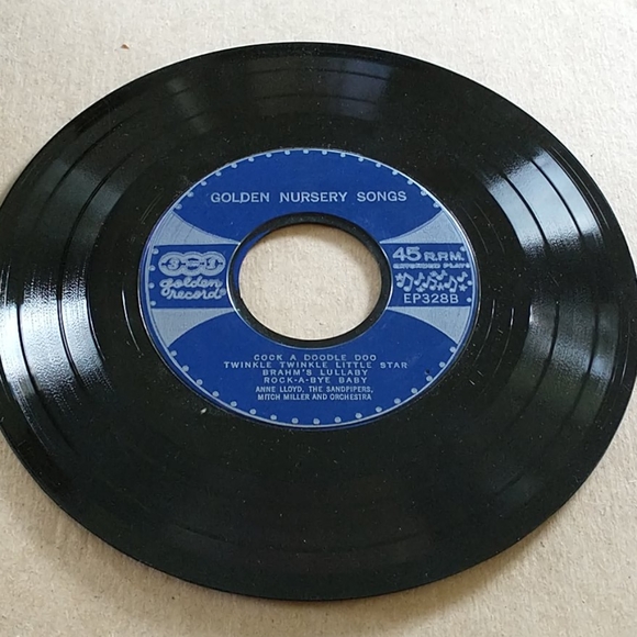 Vintage Golden Record 45 RPM Golden Nursery Songs - Picture 8 of 9